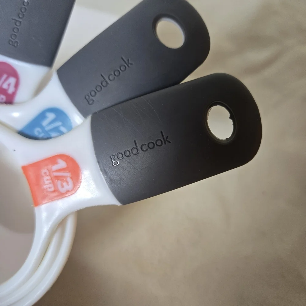 Gray Measuring Cups Set